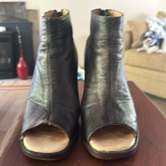 Bed stu brown black open toe 9 1/2 heel bootie - Picture 3 of 3